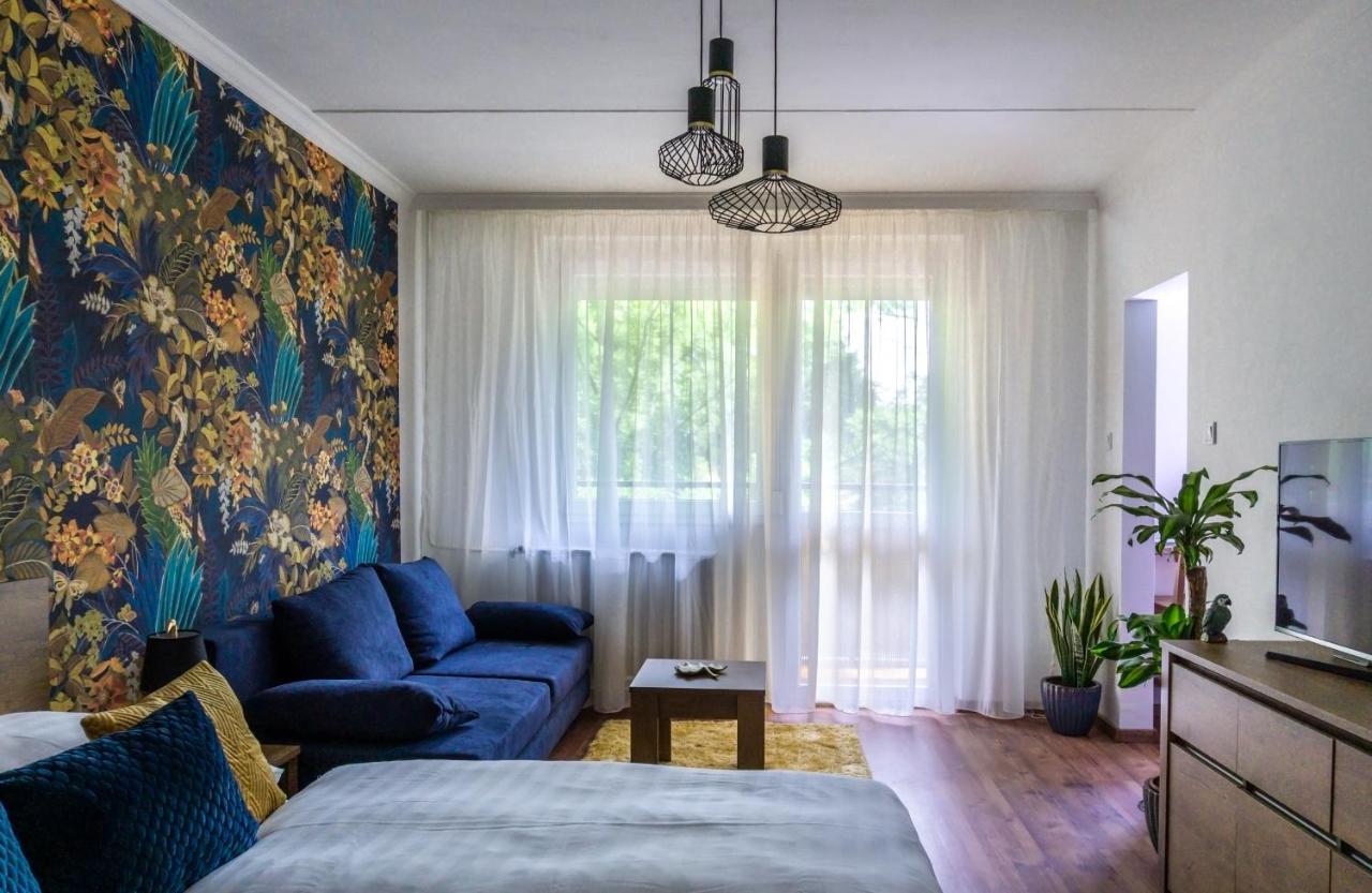 Secret Garden Apartman Miskolc Bagian luar foto